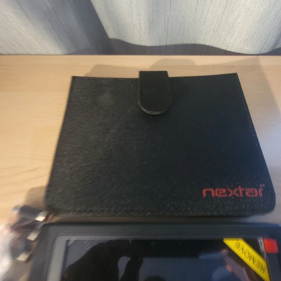 Nextar 7" TFT-LCD Monitor - Picture 2 of 3